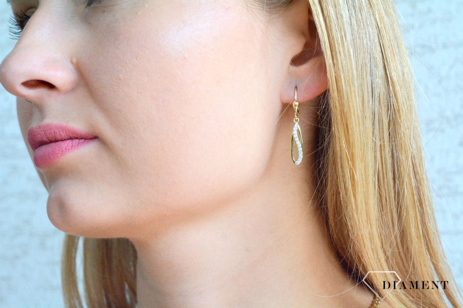 Złote kolczyki damskie 375 wiszące z cyrkoniami KL 2866 375 (2).jpg